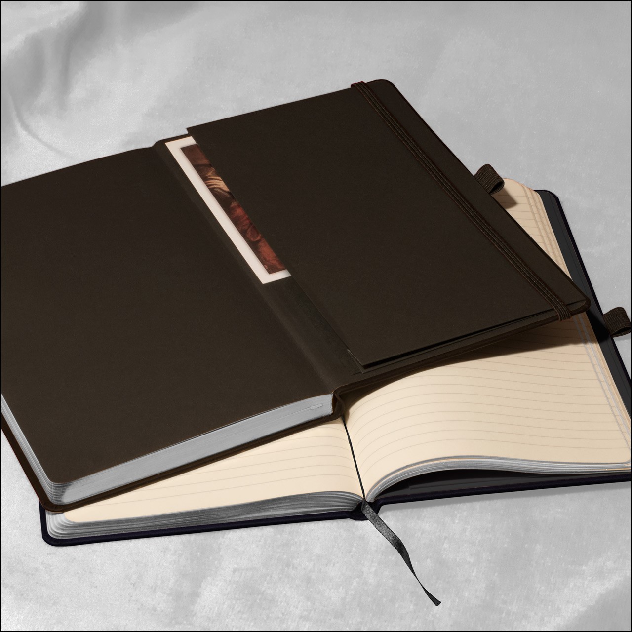 Записная книга SETTEBELLO в линейку 13х21 см CROSSLINK  черный